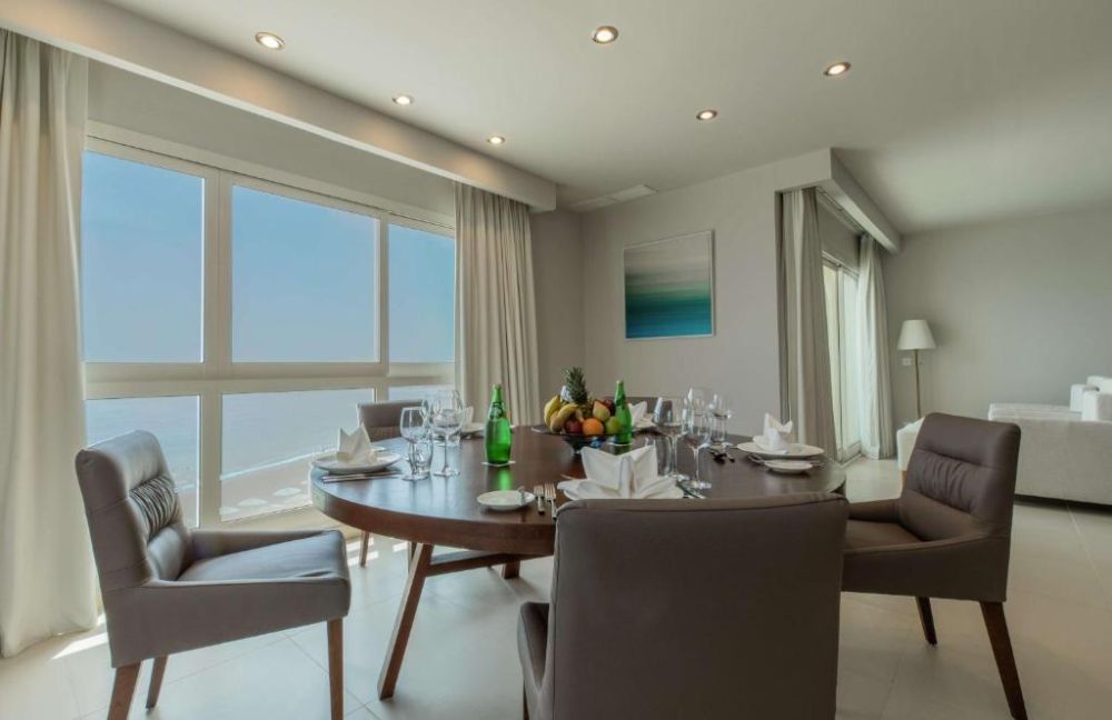 One Bedroom Suite Sea View, Radisson Blu Resort Fujairah 5*