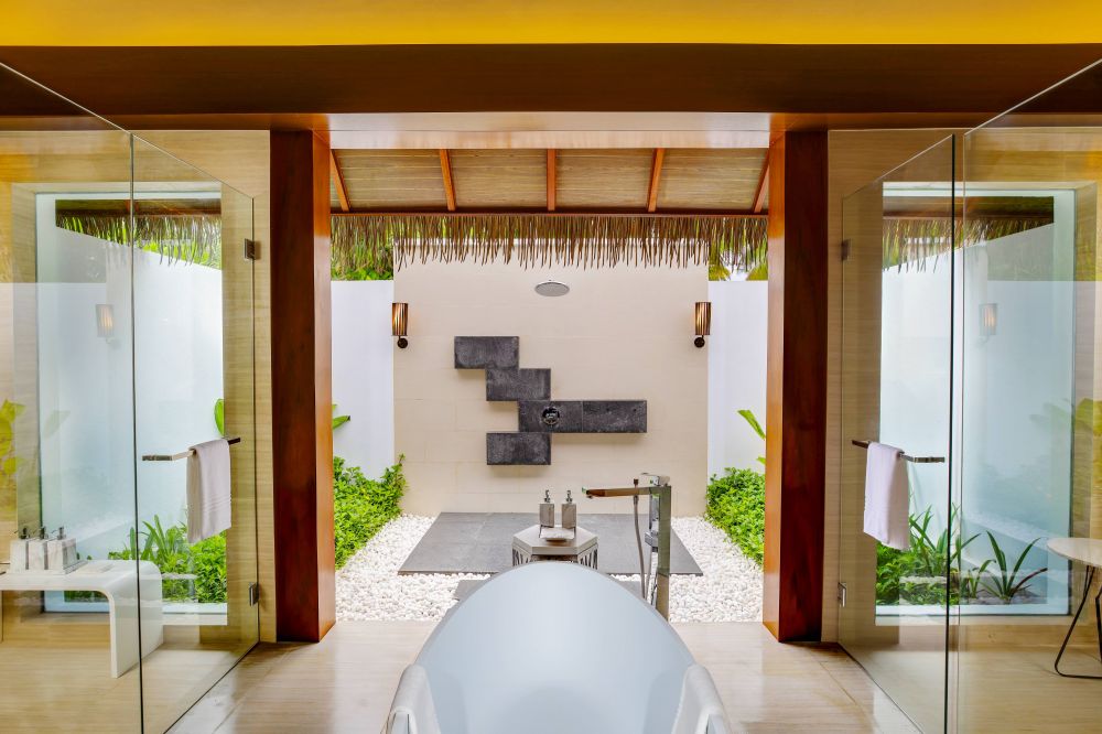 Beach Villa, Pullman Maldives Maamutaa 5*