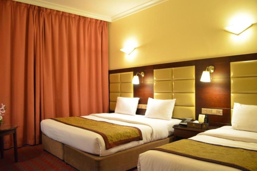 Deluxe Room, Orchid Hotel 3*