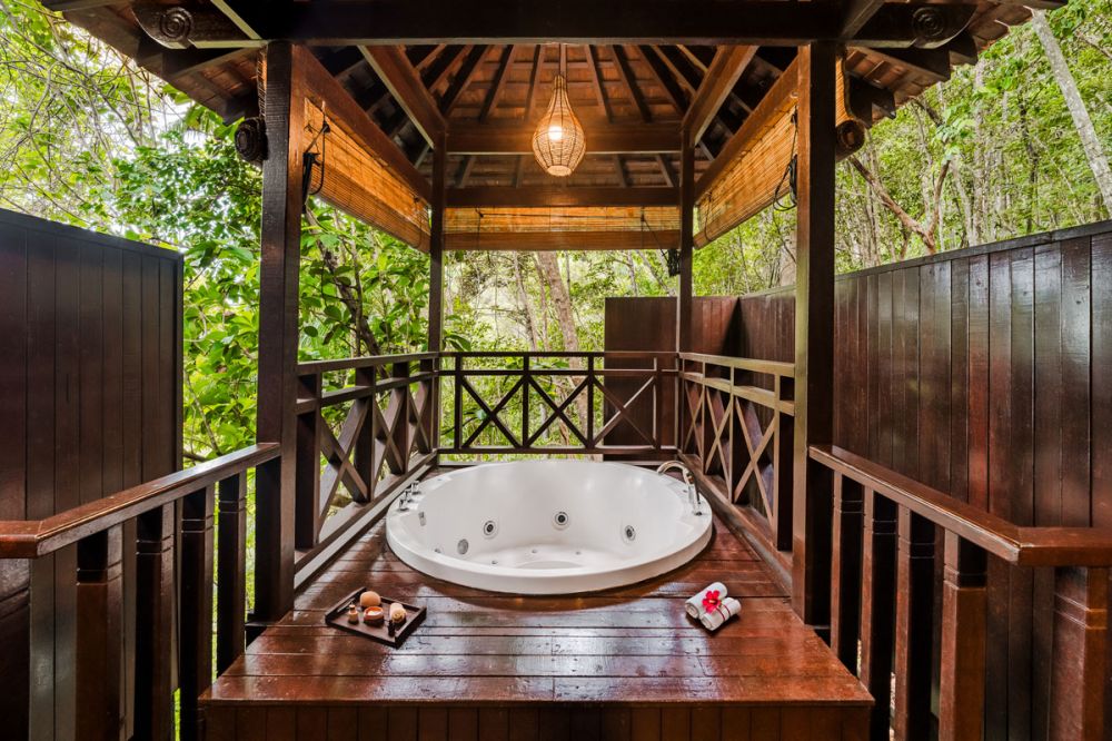 Tree House Villa, Bunga Raya Island Resort & Spa 5*