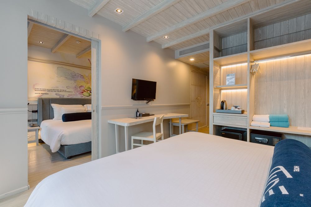 Deluxe Connecting, Hotel Tide Phuket (ex. Foto Hotel Phuket) 4*