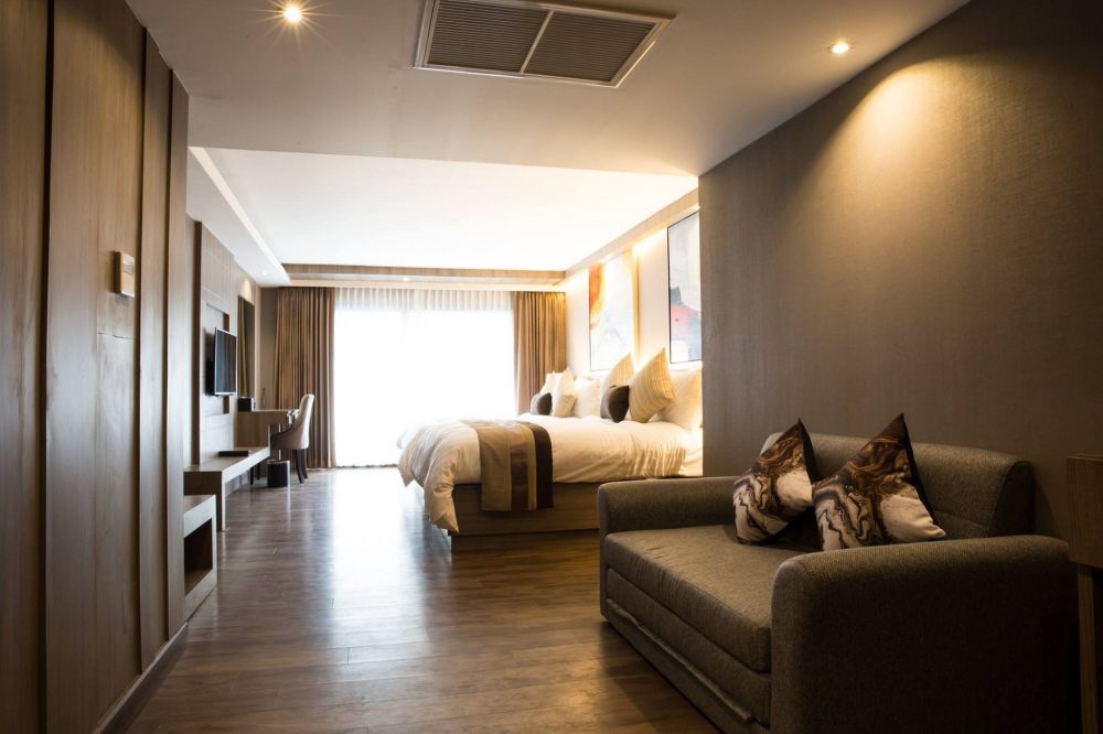 Premier Family, Arte Hotel Bangkok 4*