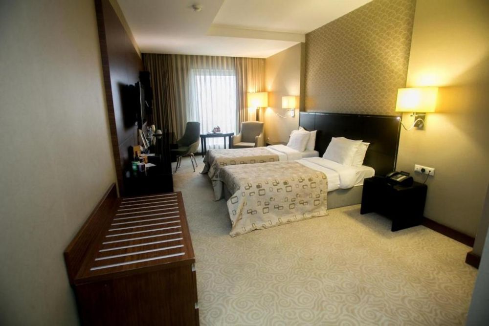 Standard Room, Point Hotel Baku 4*