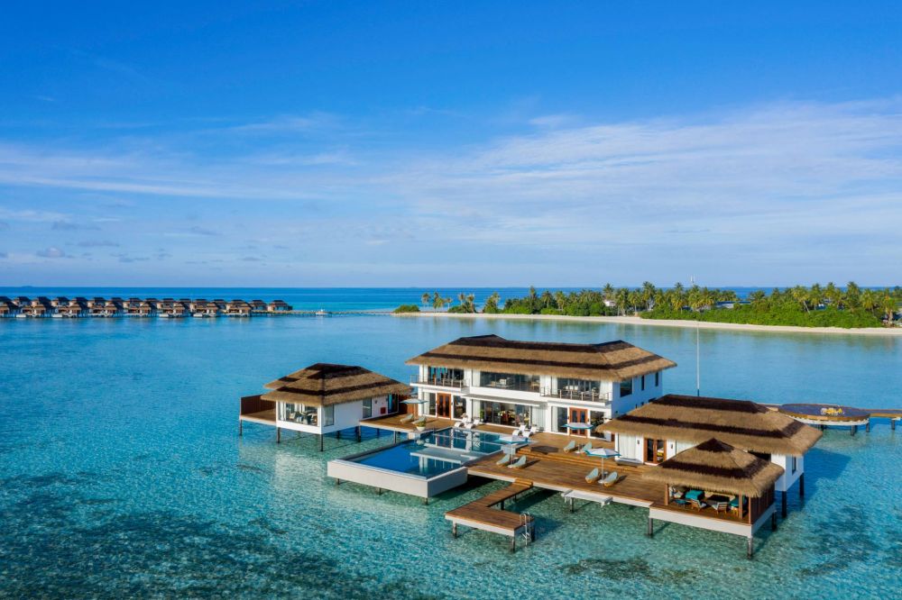 Four Bedroom Ocean Pool Retreat, Pullman Maldives Maamutaa 5*