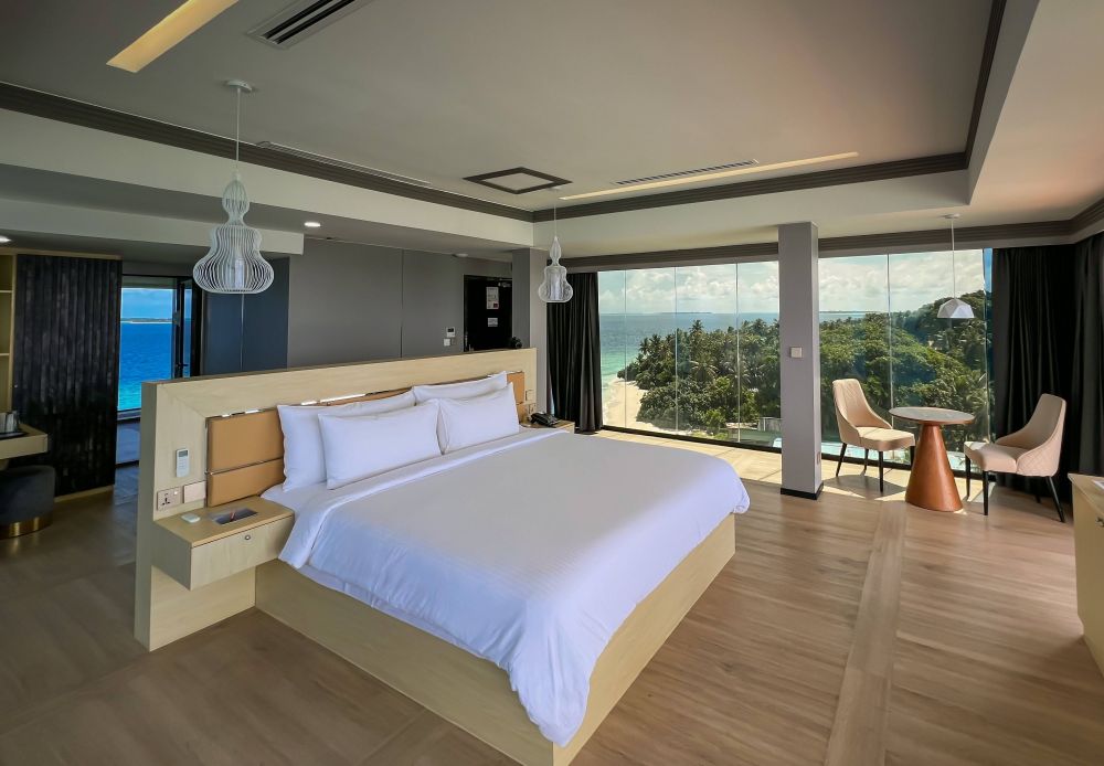 Penthouse with Balcony and Terrace, Swarn by Hawks Hotels (ex. Clarks Exotica Kamadhoo Maldives) 4*