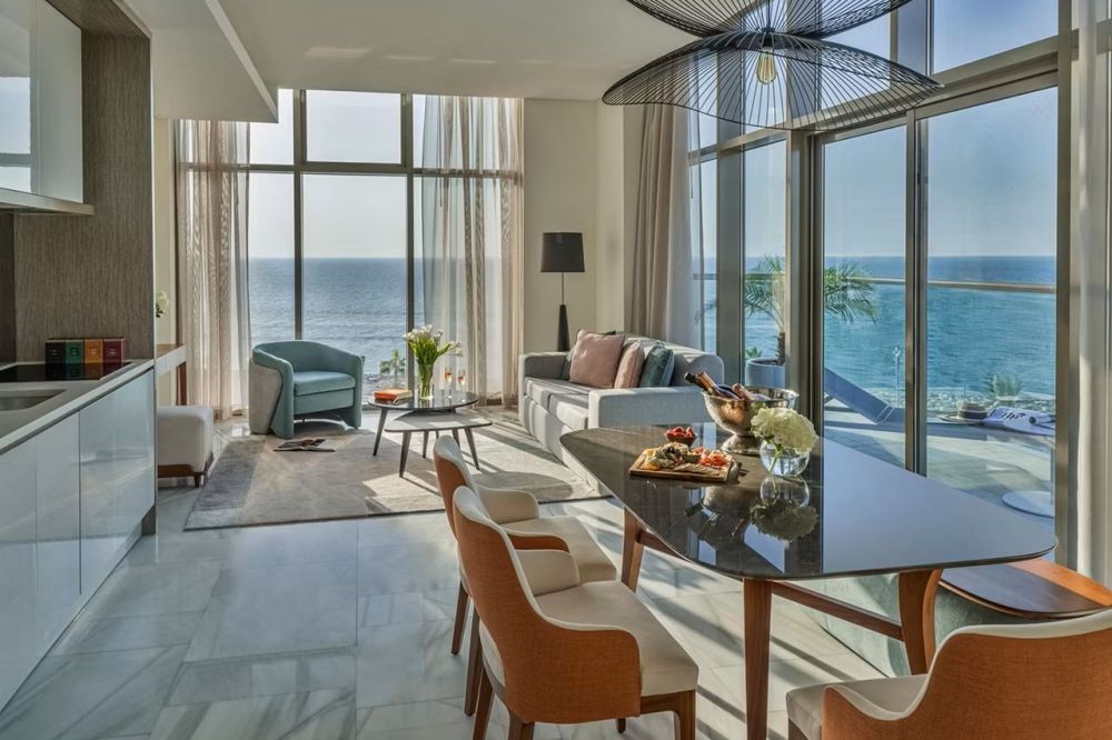 One Bedroom Suite Arabian Sea View, Th8 Palm Dubai Beach Resort Vignette Collection (ex.Th8 Palm by House Of Originals) 5*