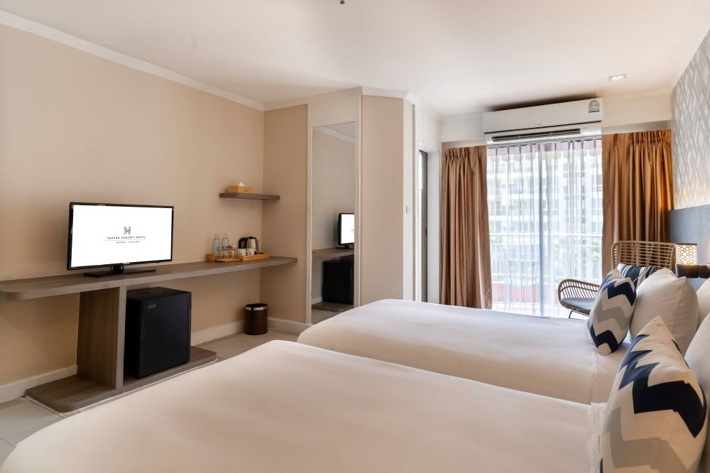 Superior Room, Heeton Concept Hotel Pattaya 4*