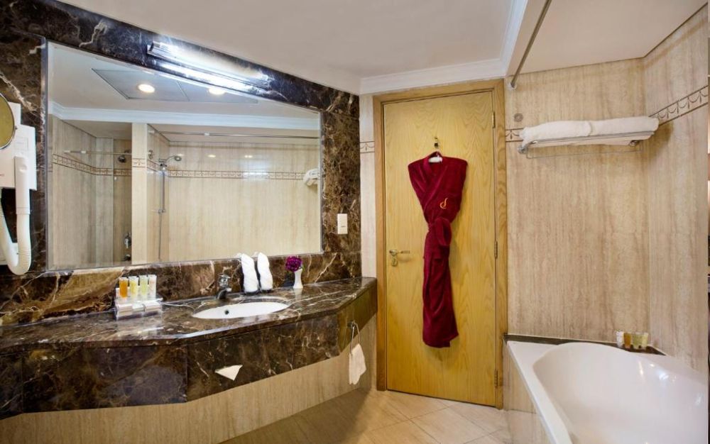 Season Suite, City Seasons Dubai Hotel 4*