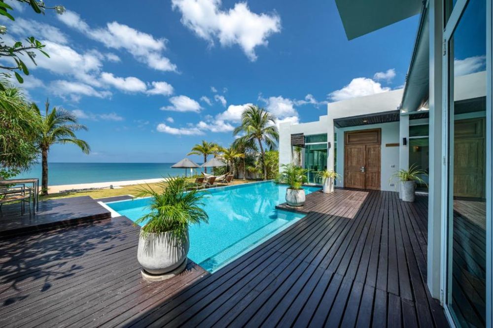 4BR Beachfront Villa, Aleenta Phuket - Phang Nga Resort & Spa 5*