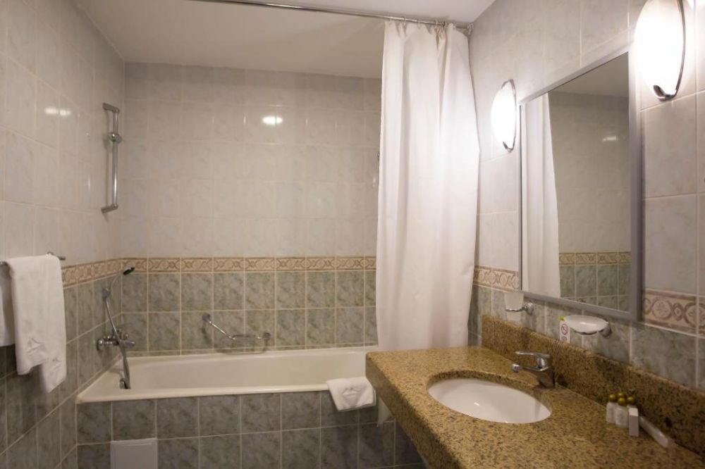 Люкс, Dastan Atyrau 4*