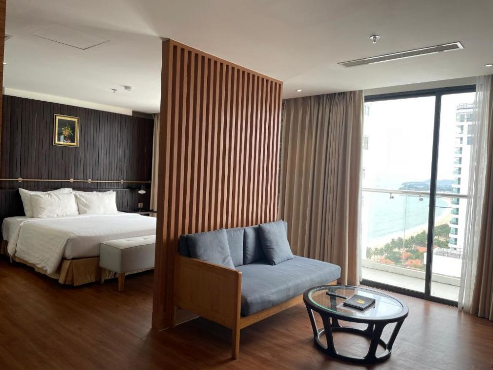 Executive Suite, Majestic Premium Nha Trang 4*