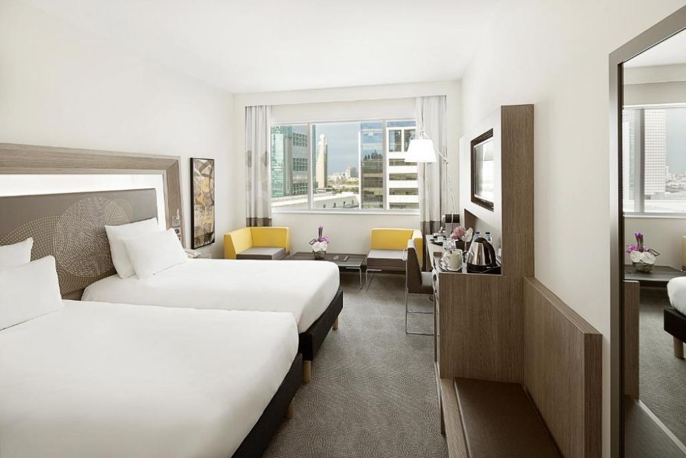 Executive Room Twin, Novotel World Trade Centre 4*