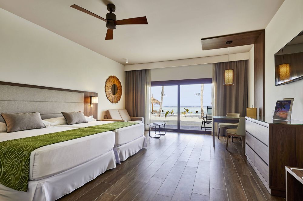 Beach Junior Suite Ocean View, RIU Palace Maldives 5*