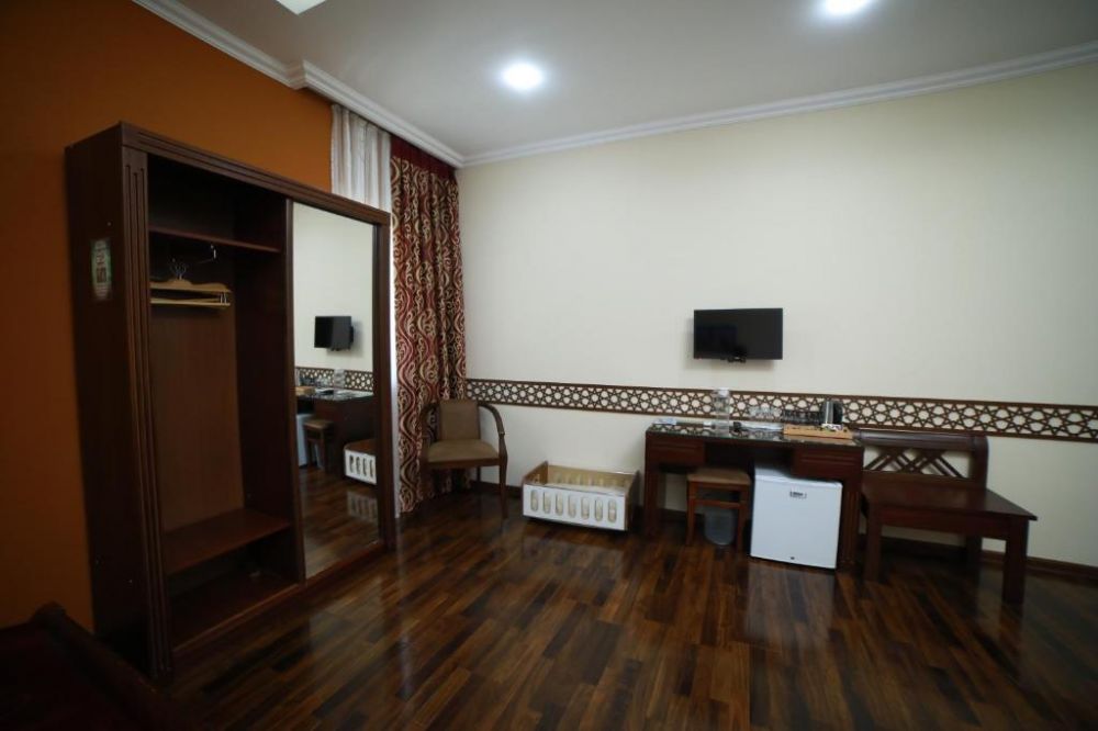 Single Room, Arkanchi 2*