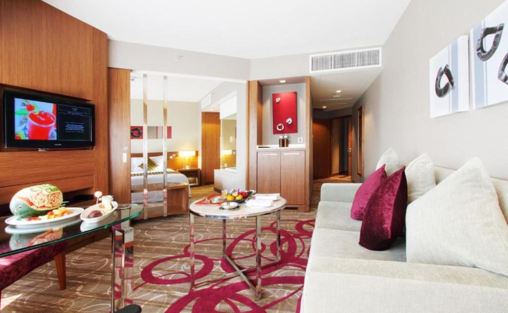 Club Premium Deluxe Suite, Centara Grand At Central Plaza Ladprao 5*