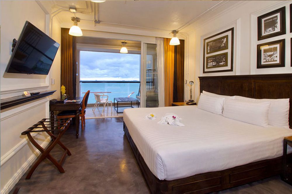 Deluxe Ocean View, Pattaya Modus Beachfront Resort 4*