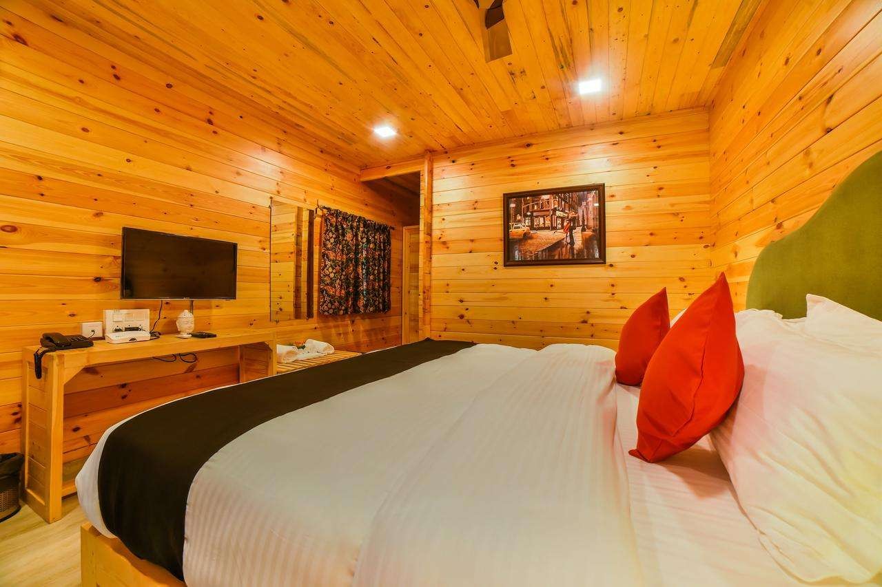 Premium A/C Wooden Cottage, The Long Bay Resort 3*