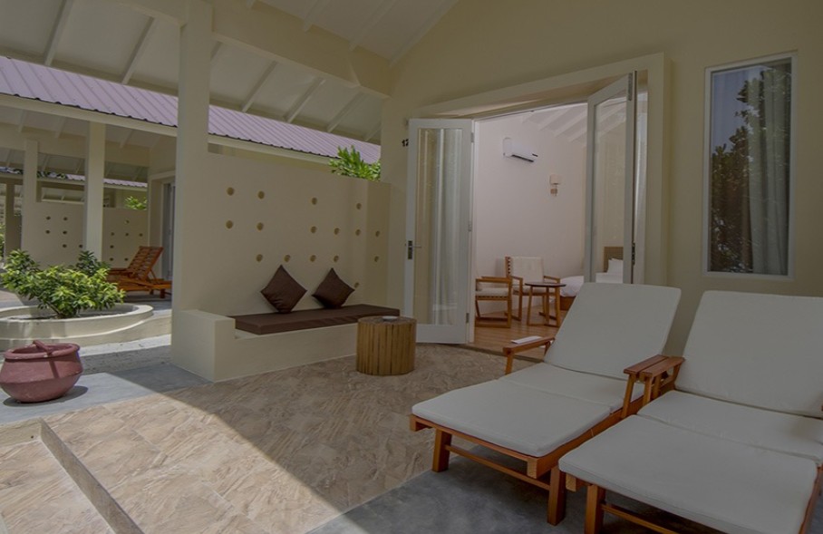 Deluxe Beach Bungalow, Hondaafushi Island Resort 4*