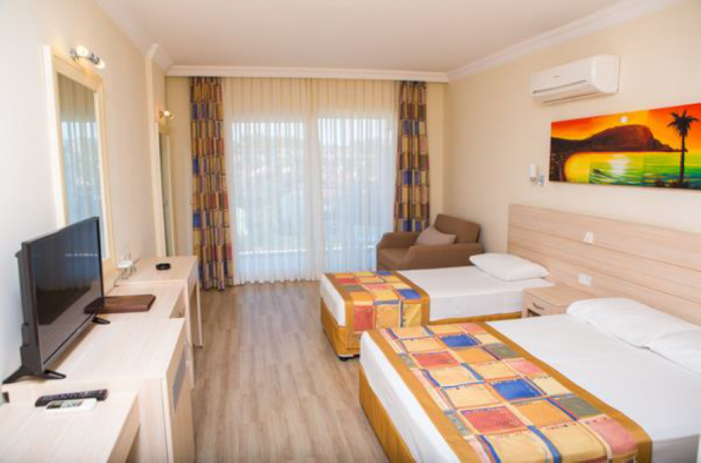 Superior Room, Gardenia Beach Hotel 4*