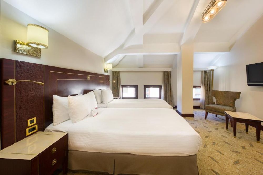 Deluxe Room, Crowne Plaza Old City 5*