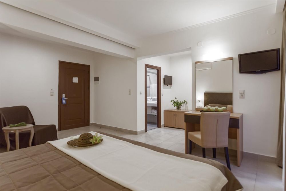 Deluxe Room/Deluxe SSV, Lagomandra Beach Hotel 4*