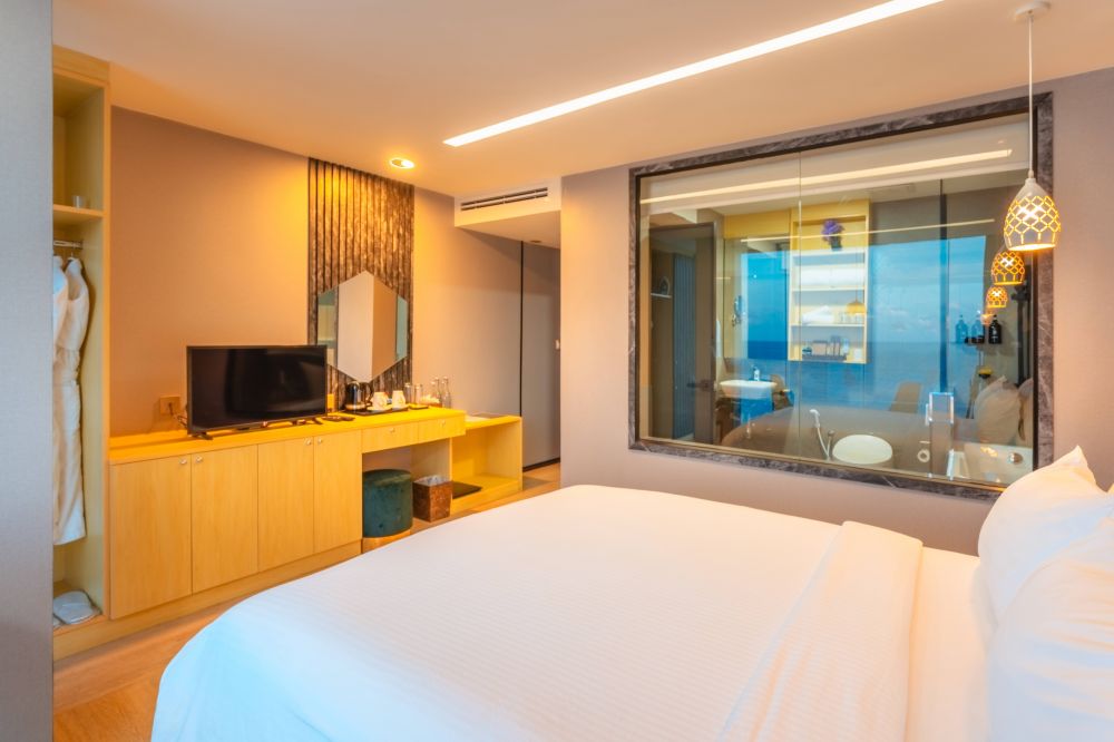 Superior Sea View, Swarn by Hawks Hotels (ex. Clarks Exotica Kamadhoo Maldives) 4*