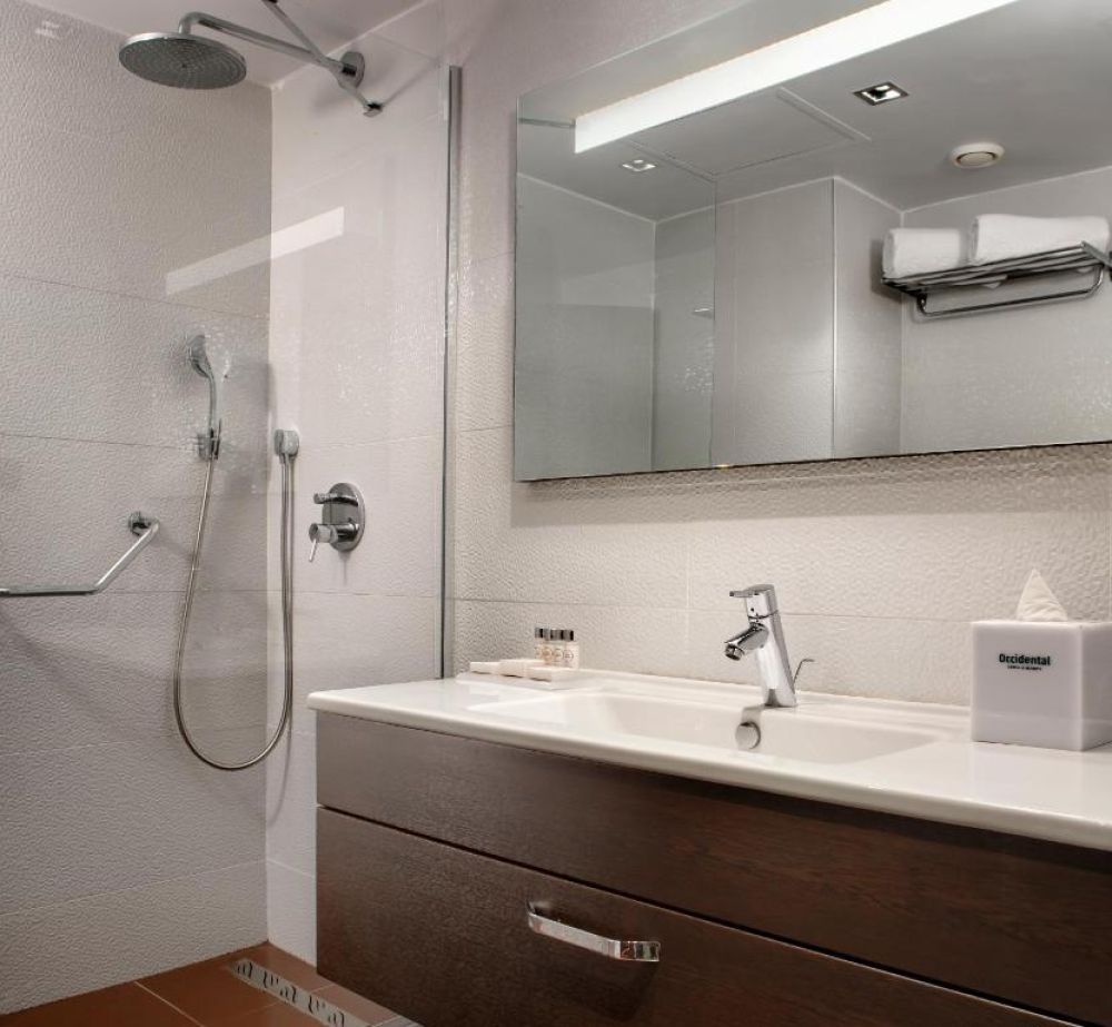 Superior room, Occidental Taksim 4*