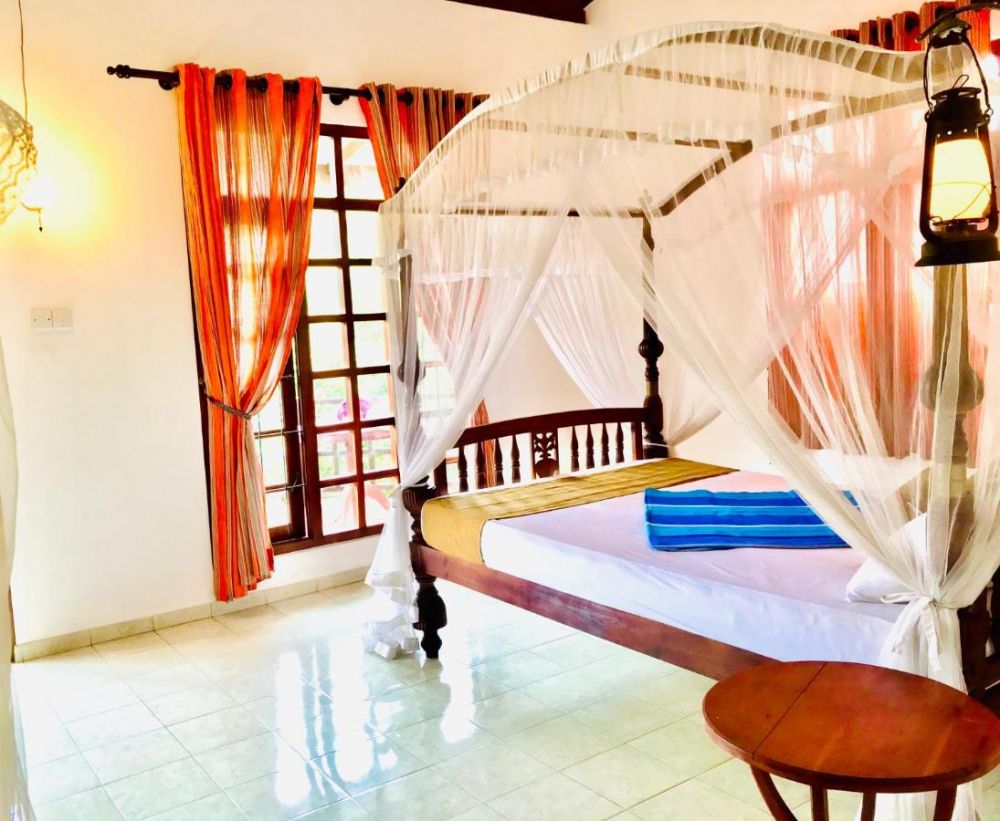 Deluxe, Dandelion Unawatuna 