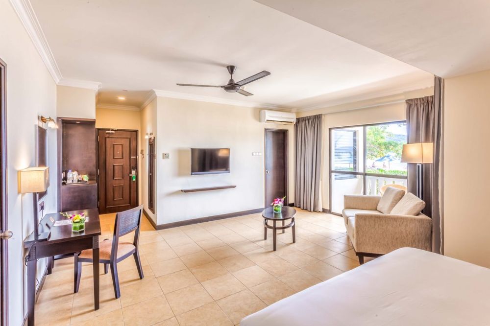 Beach Wing Junior Suite, Camar Resort 4*