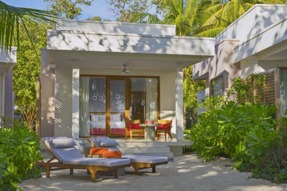 Beach Bungalow, Dhigali Maldives 5*