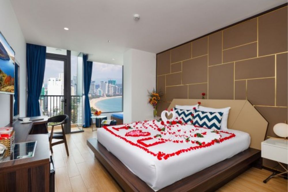 Senior Double Sea View, Crown Hotel Nha Trang 3*