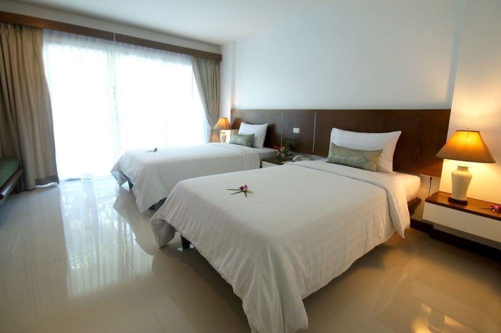 Standard, Peace Laguna Resort & SPA 4*