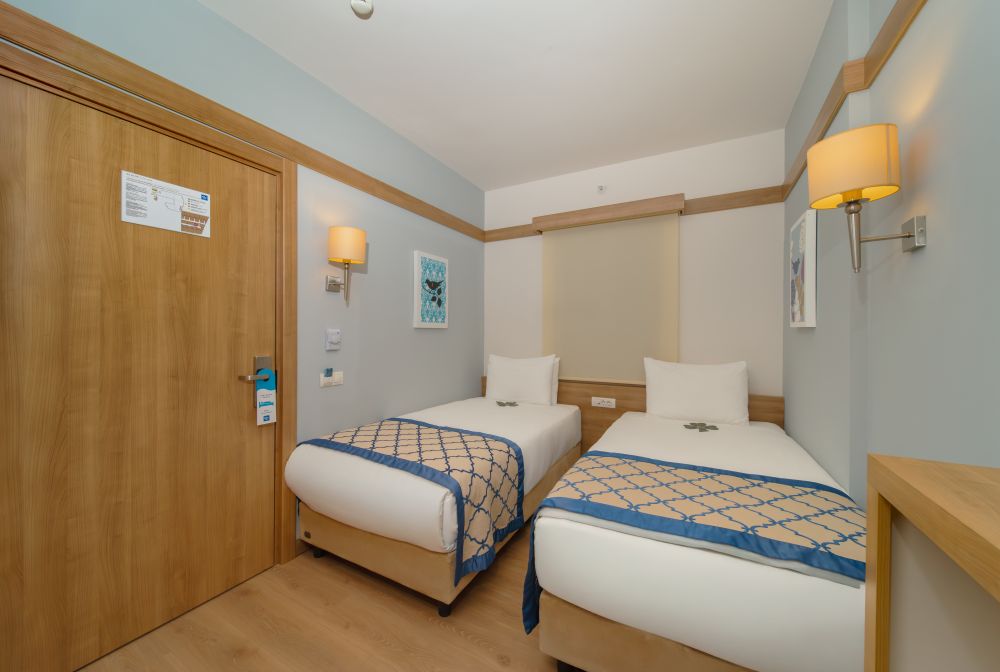 Family room, La Blanche Island 5*