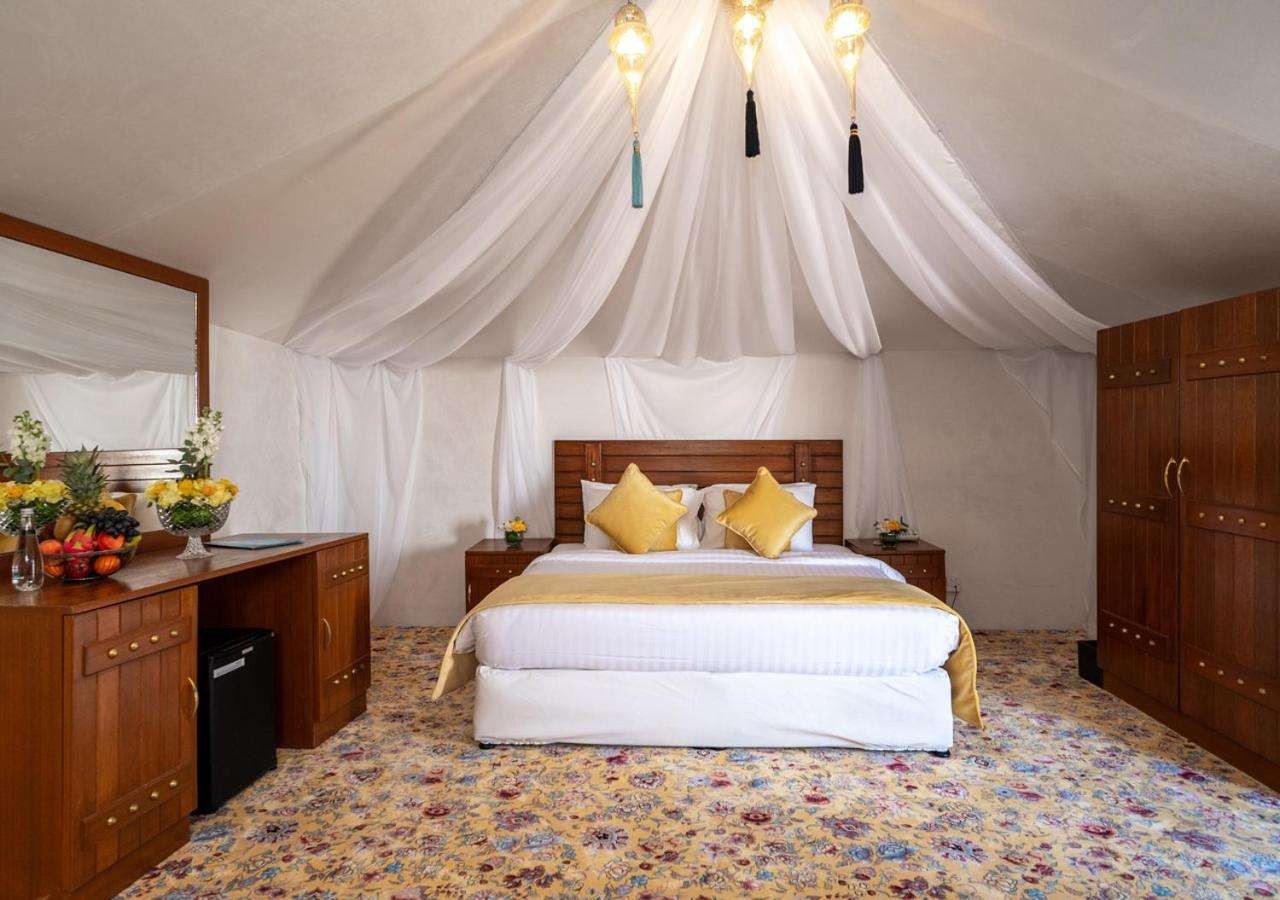 Royal Tent, Regency Sealine Camp 5*