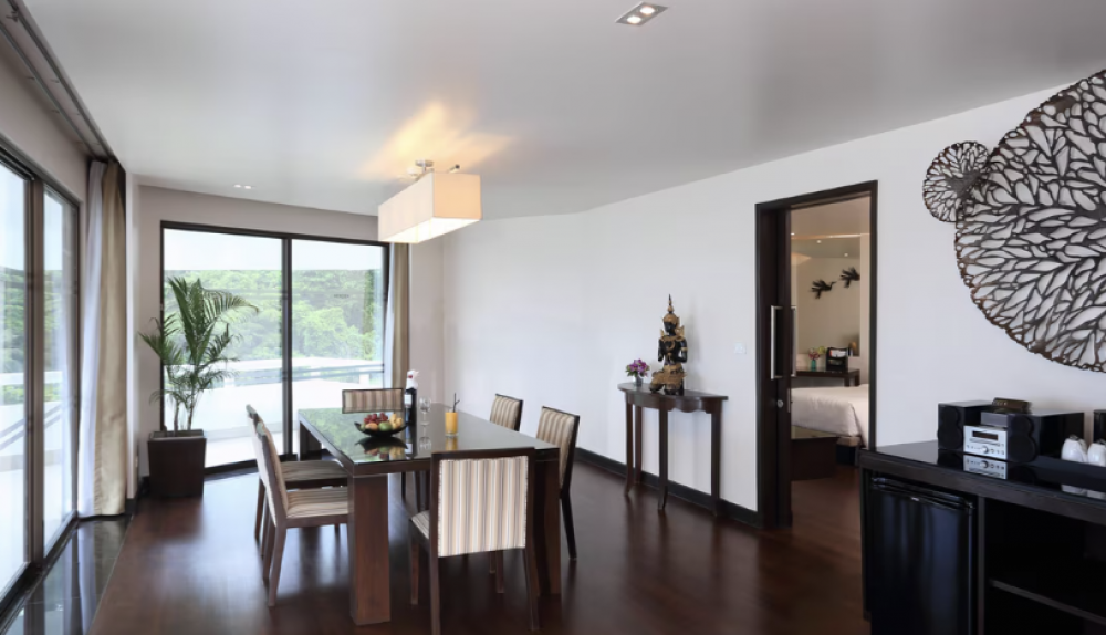 Oceanfront 2-Bedroom Grande Suites, Le Meridien Phuket 5*