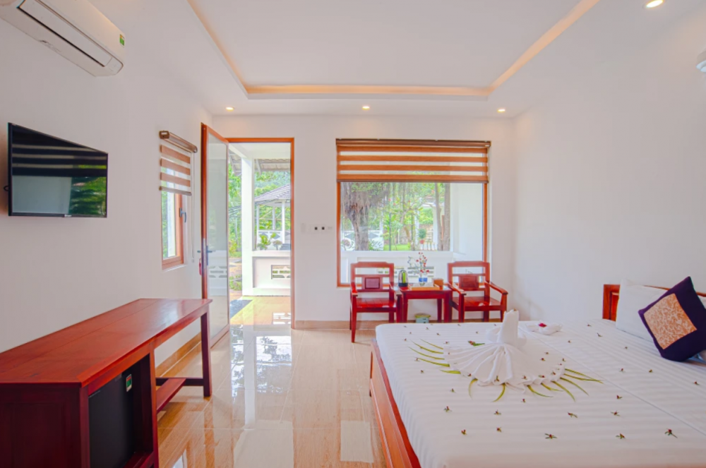 Flower Stream Bungalow, YNG Luxor Phu Quoc Resort 3*