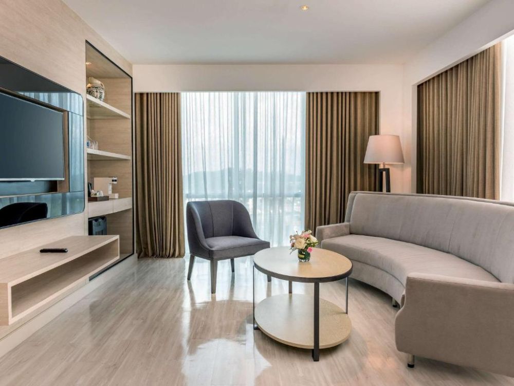 Executive Suite, Novotel Phuket City Phokeethra 4*