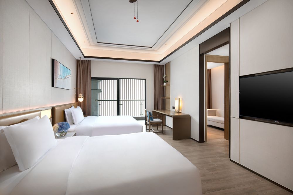 1 Bedroom Suite, Holiday Inn & Suites Sanya Yalongbay 5*