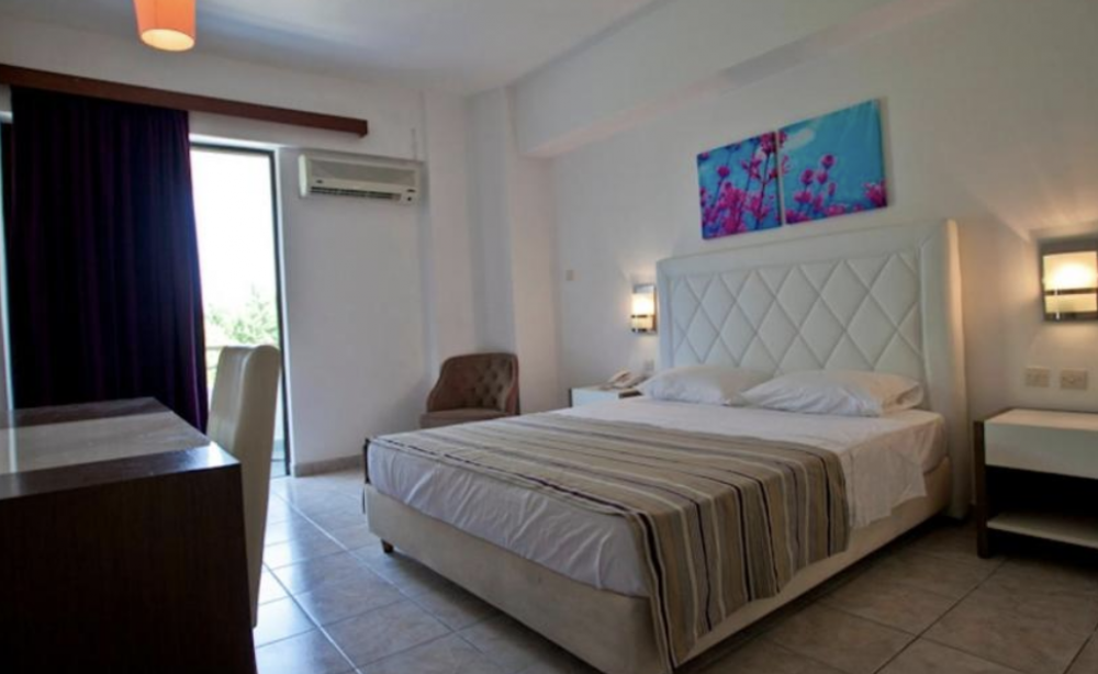 Triple Room, Sivila Hotel 3*