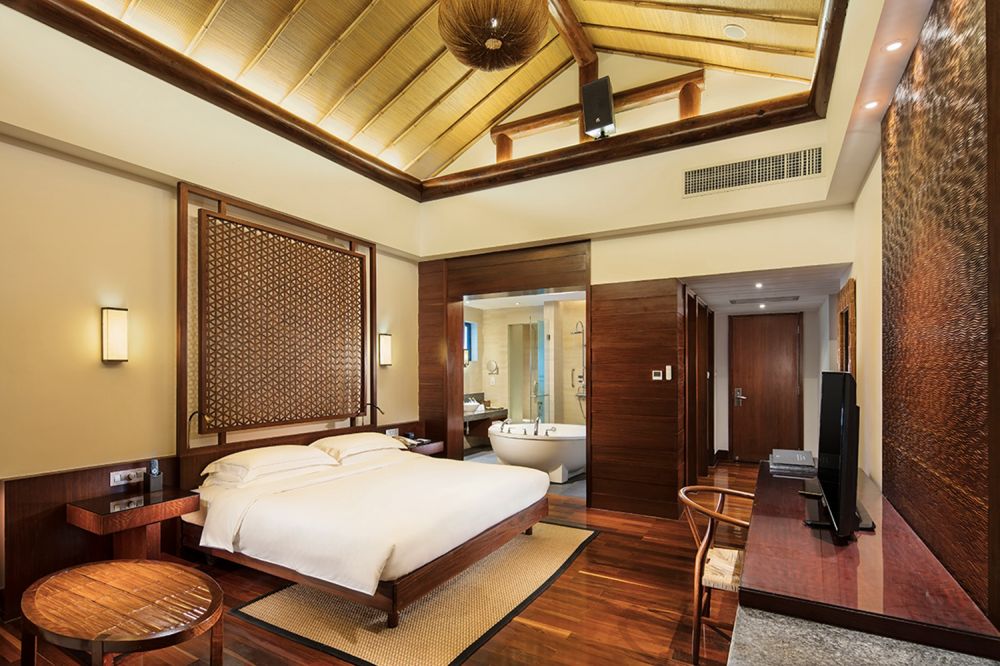 3 Bedroom Ocean View Pool Villa, Hilton Sanya Resort & Spa 5*