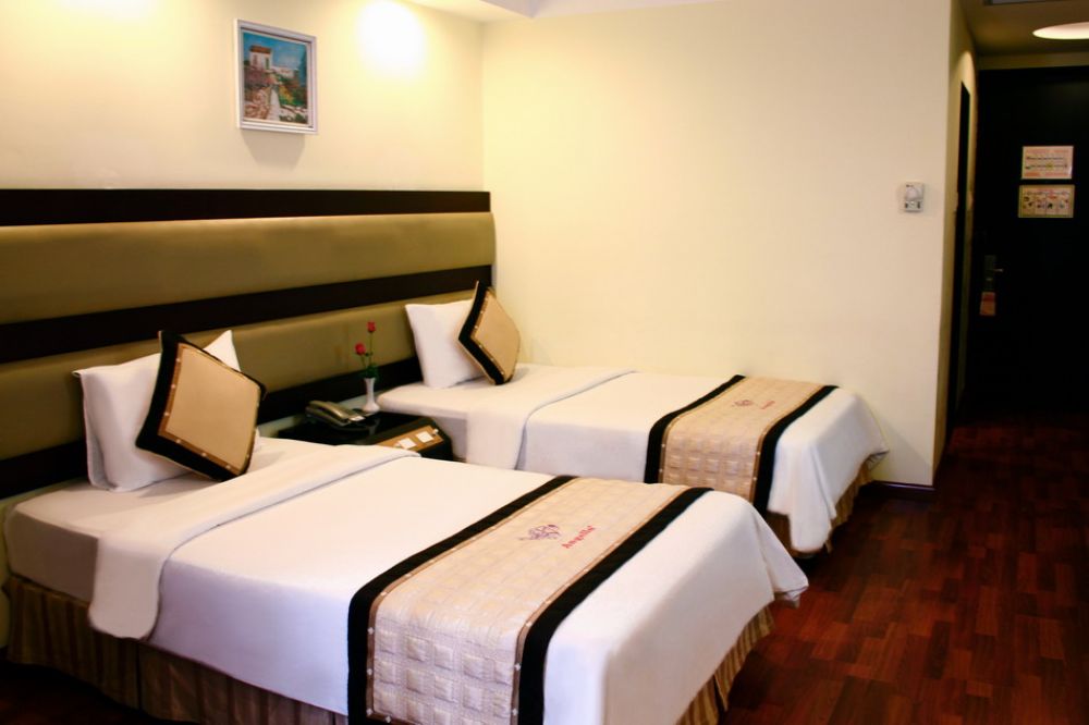 Superior/ Superior TRPL, Angella Hotel 3*