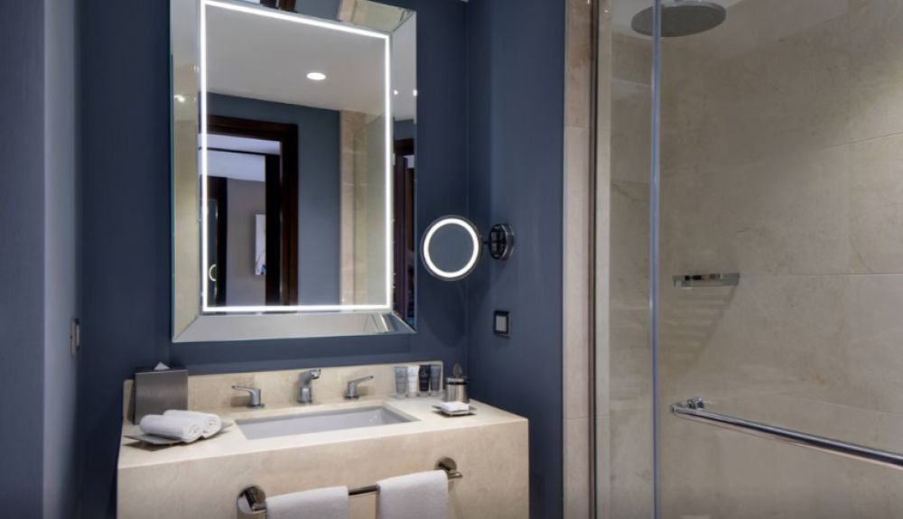 Superior Room, JW Marriott Istanbul Bosphorus 5*