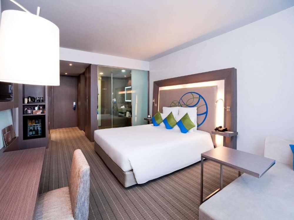 Deluxe Room, Novotel Bangkok Ploenchit Sukhumvit 4*