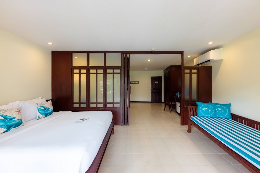 Deluxe Garden View/ Pool View, Arinara Beach Resort Phuket 4*