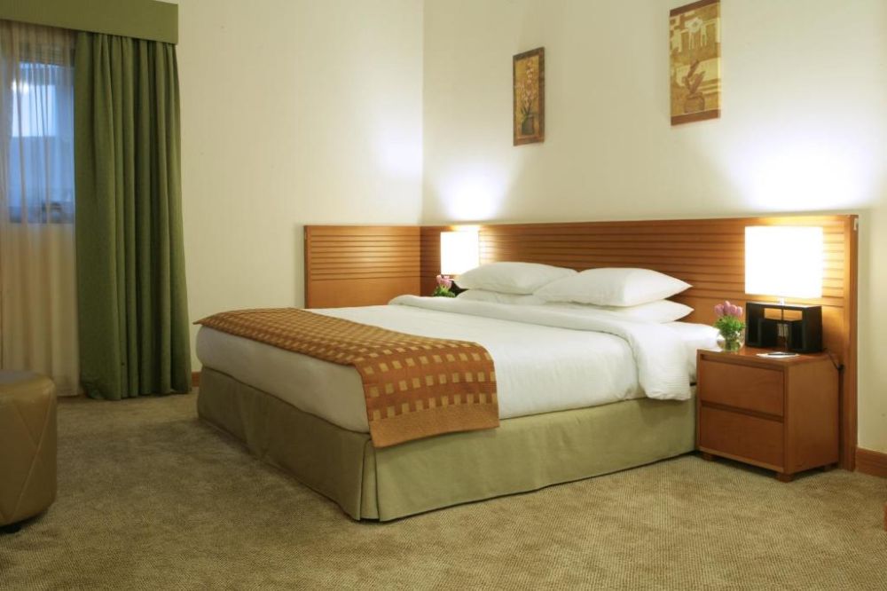 Studio Room, Ramada Hotel & Suites Ajman 4*