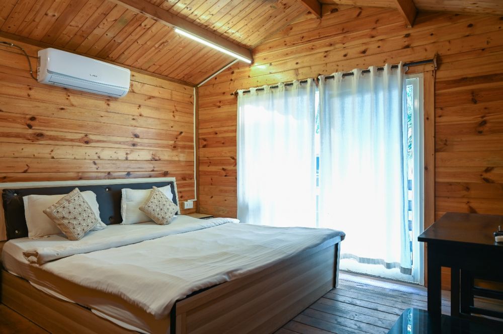 Wooden Cottage Room, Beach Walk By Feather Touch (ex.Beach Walk Morjim) 3*