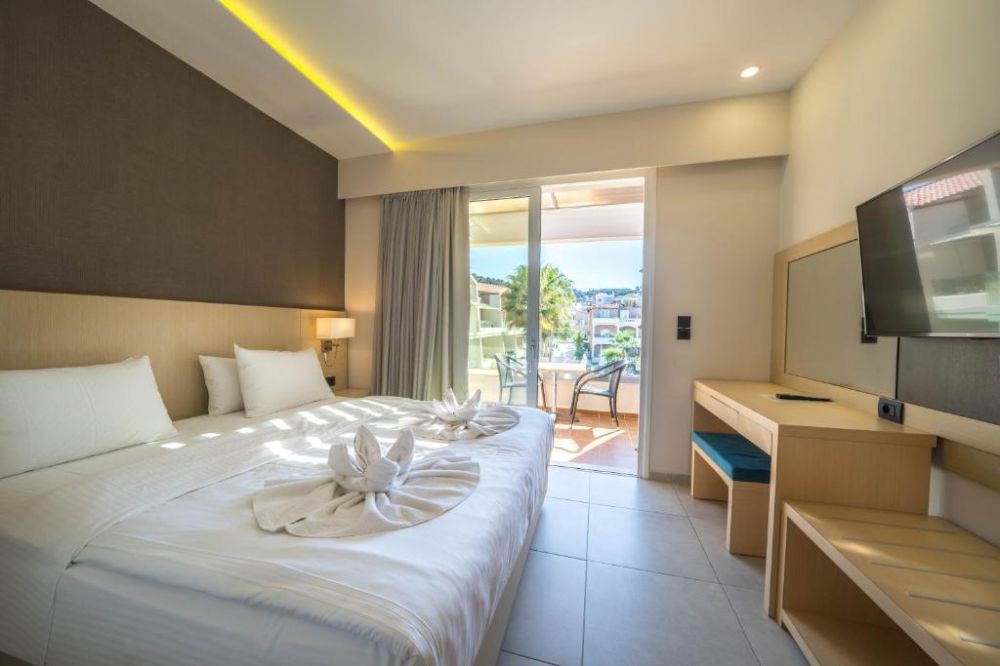 Superior 1 Bedroom Apartment GV/PV, Marika Hotel 4*