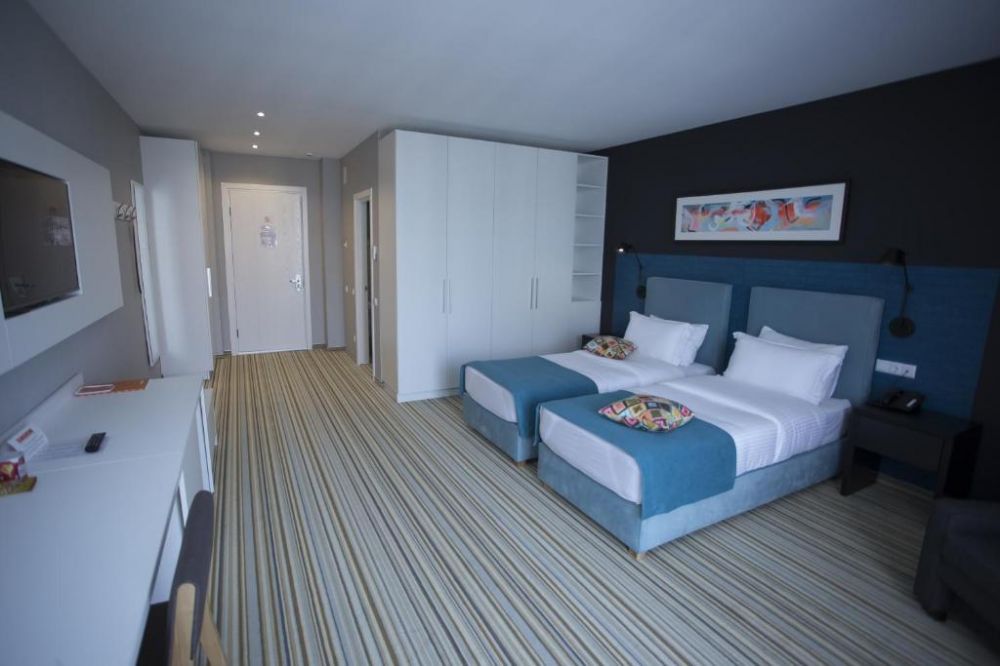 Trpl/Trpl Sea View, Tangerine 4*