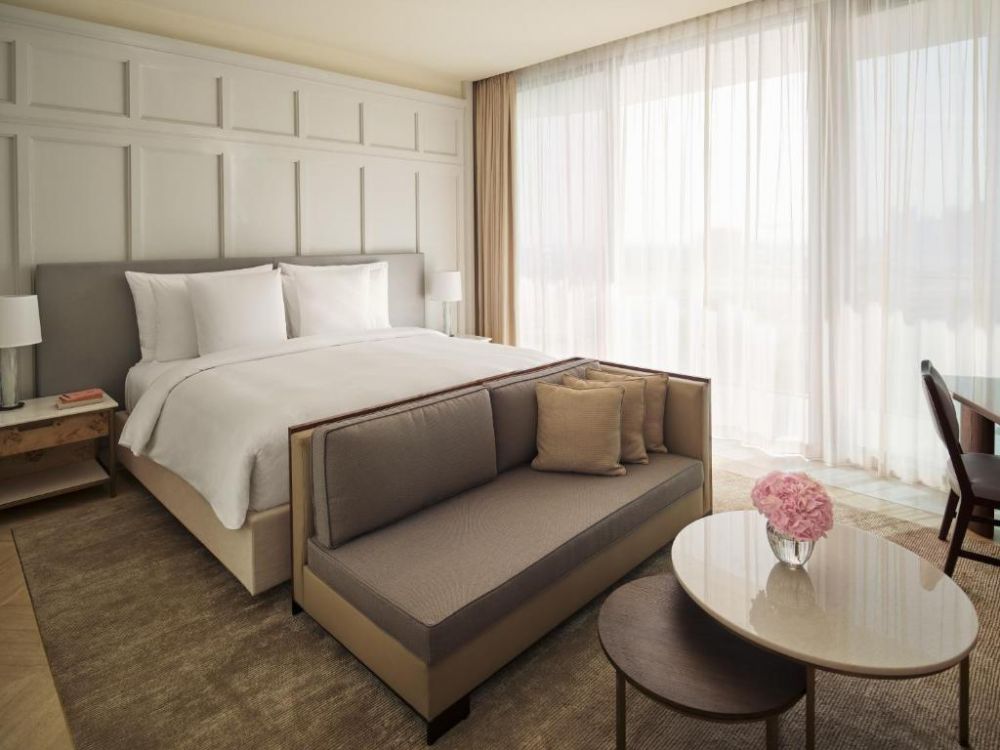 Horizon Room, The Lana Dubai, Dorchester Collection 5*