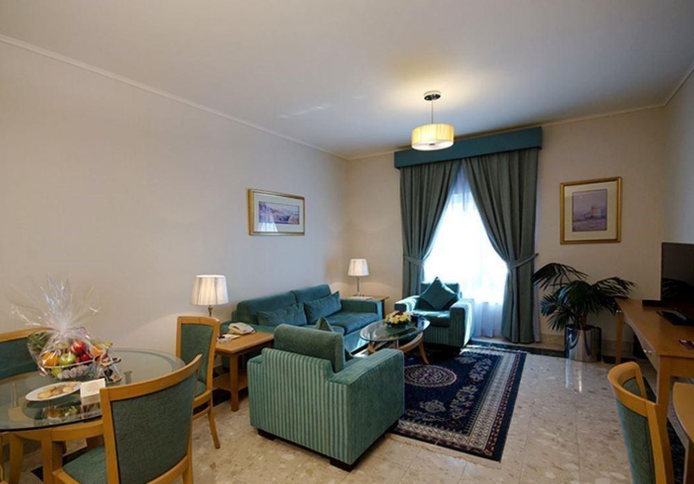 Club Suite (Club Floor 1 Bedroom), Al Bustan Center & Residence 3*